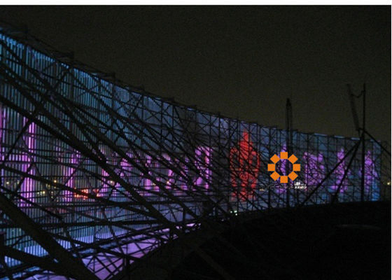 Große transparente LED-Anzeigenmietzeichen führten weich den farbenreichen Vorhangschirm P12